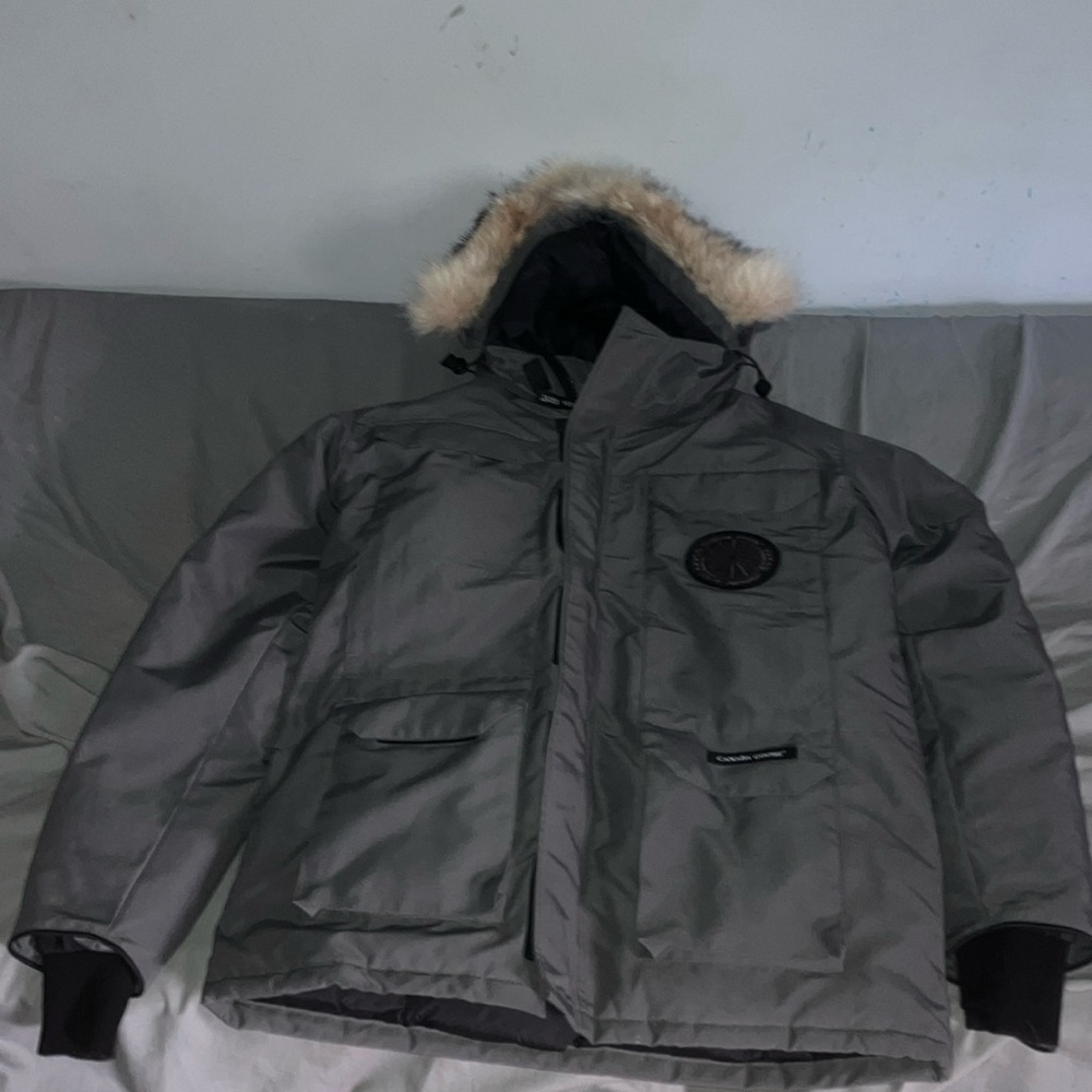 Canada Goose puffer size small used once